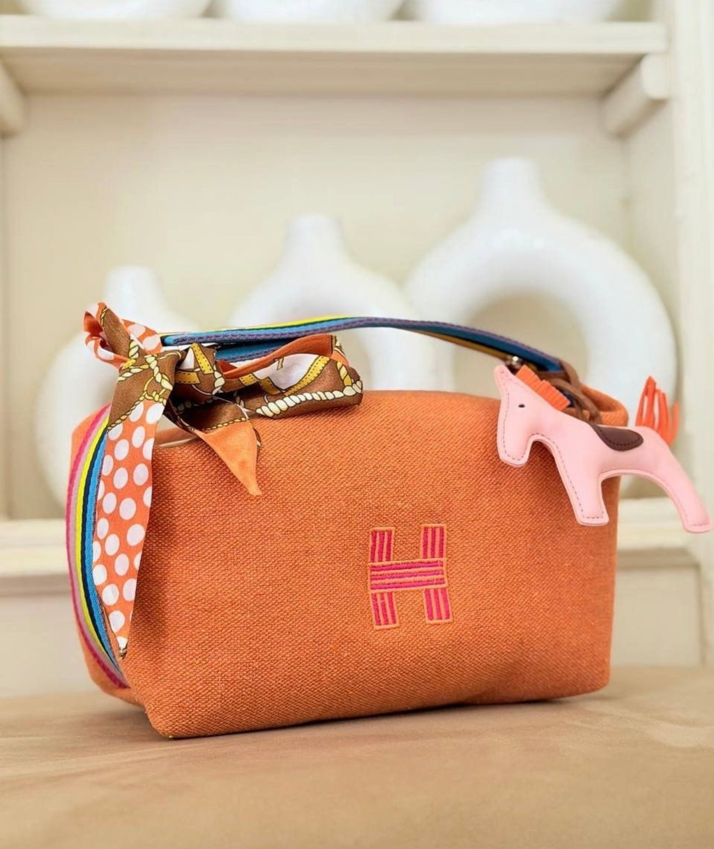 Vora Cosmetic Pouch Bag