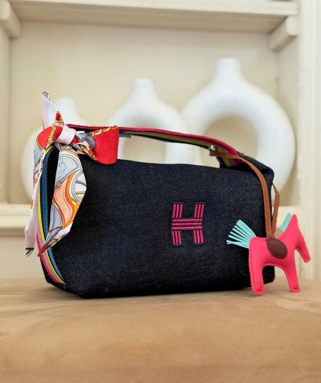 Vora Cosmetic Pouch Bag