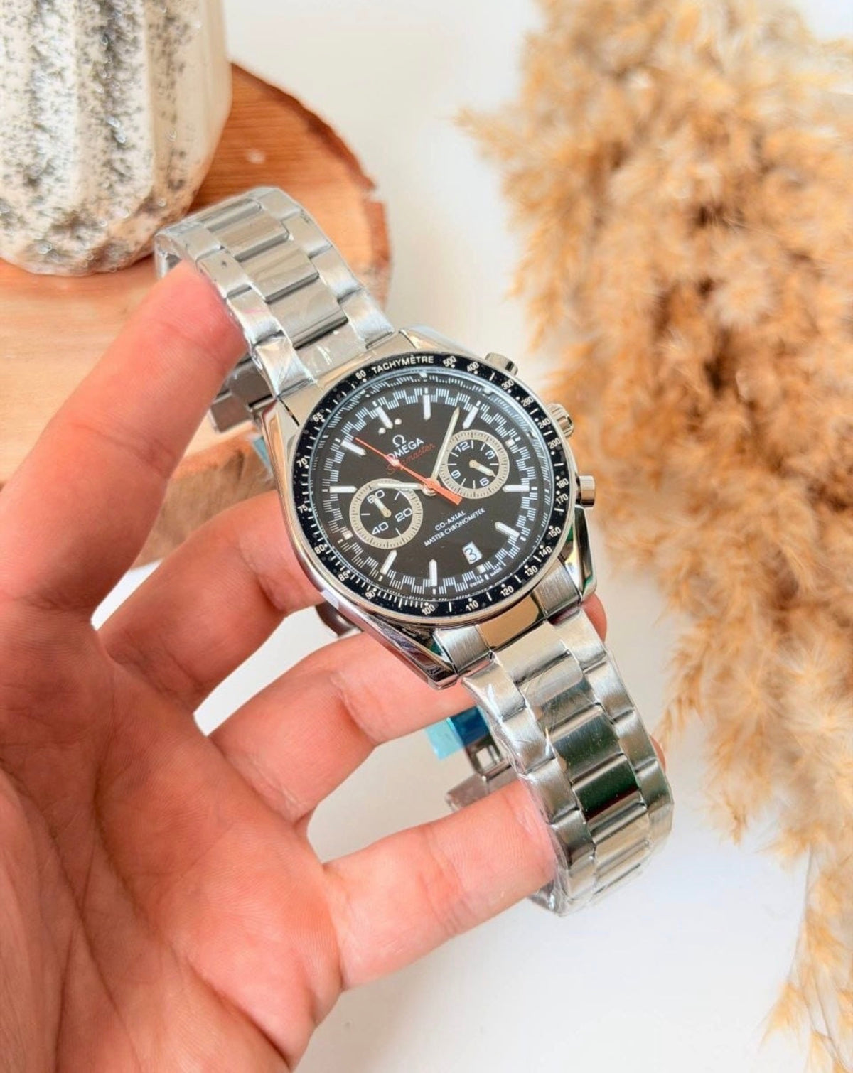 Speedmaster Black Chronograph Watch – Silver Edition