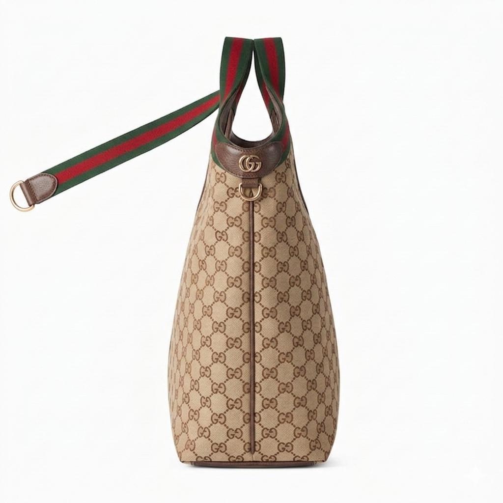 Gucci GG Supreme Tote Bag